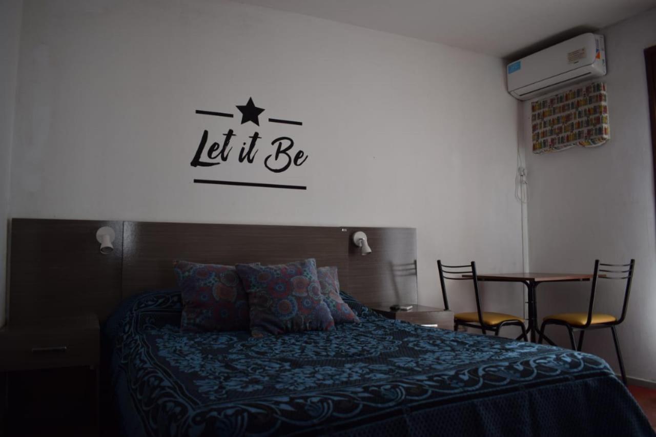 D'Charruas Hostel Concordia Extérieur photo